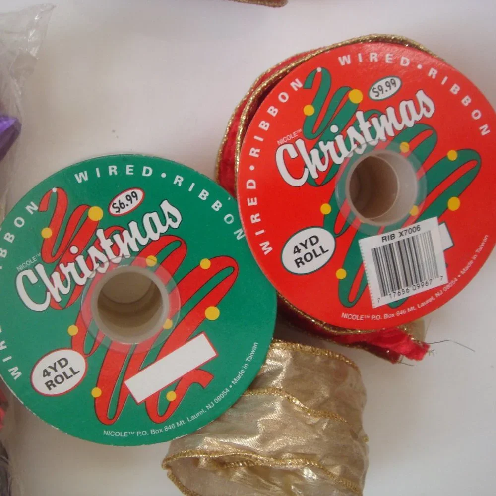 Wired Holiday Ribbon & Star Bows